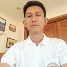 นายพูลศักดิ์ สุชาติพงศ์ กรรมการทนายความ รุ่นที่ 49 กรรมการภาค 8,9