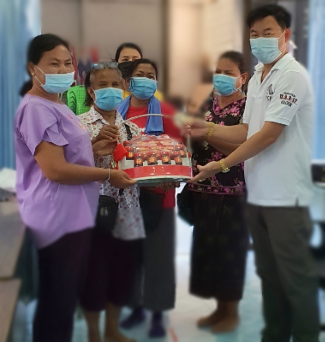 ชาวบ้านสุขสำราญ-แสดงความขอบคุณ-ทีมทนายความ49
